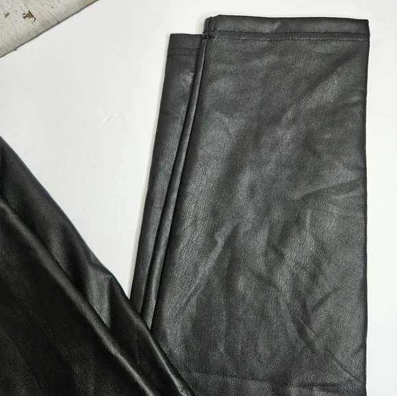CI Sono Black Faux Leather Leggings Stretch Vegan Leather NWOT Ladies Size XL - Picture 11 of 11